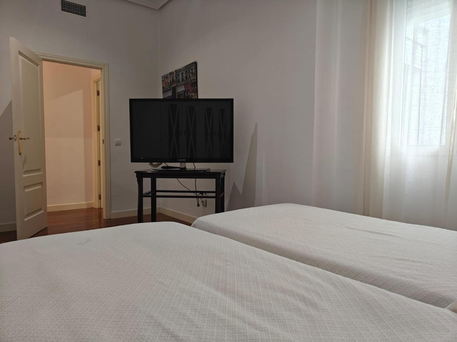 Gran Capitan Luxury Center Apartment- Parking コルドバ エクステリア 写真